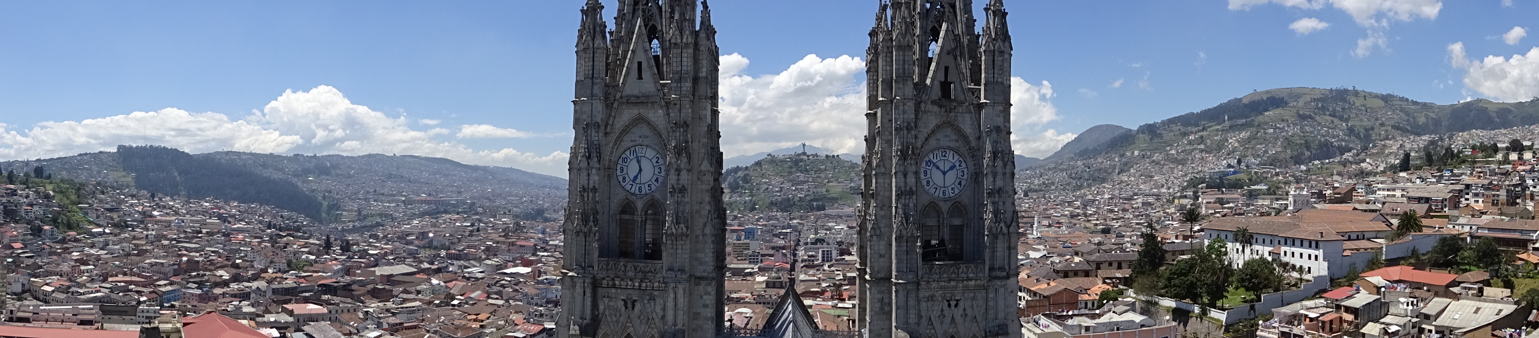 Blick auf Quitos Altstadt
