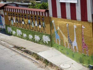 Farbige Wände in Valparaiso